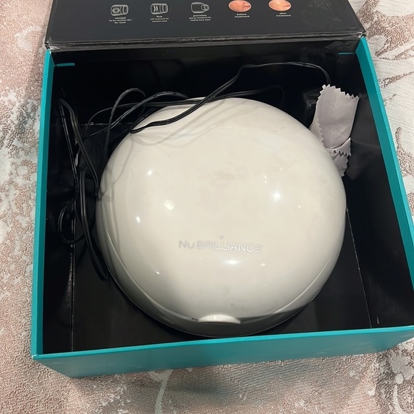 NuBrilliance Professional At-Home Microdermabrasion 34-Piece Kit PRE OWNED - Picture 3 of 6